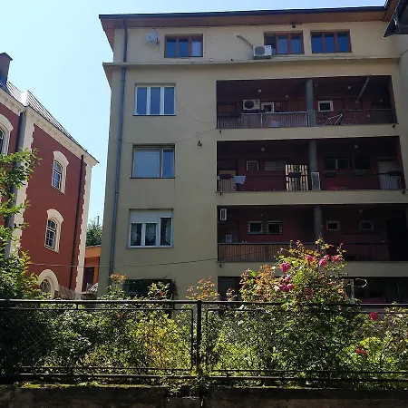 Large With Garage, Next To The Old Town *