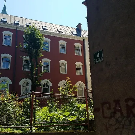 Large With Garage, Next To The Old Town 塞拉耶佛